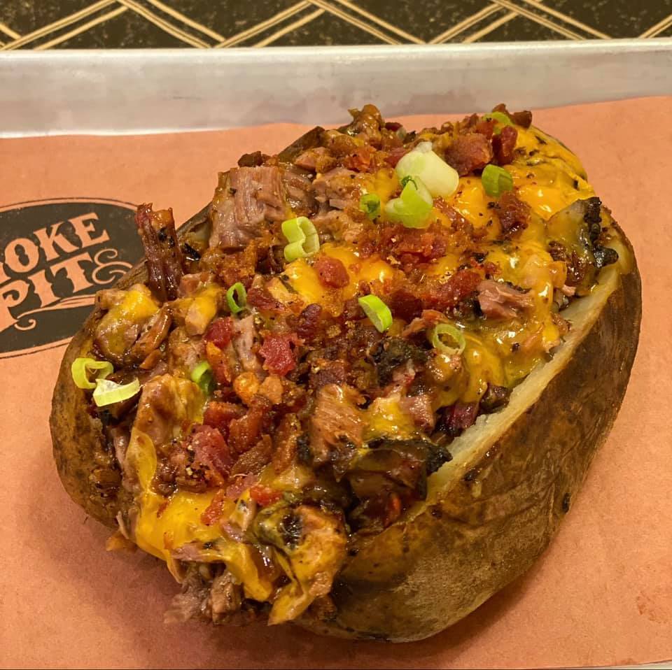 MOWRowan's tweet photo. September Sip, Sup & Shop:
Baked Potatoes make a great meal this time of year and we can't wait to try the Super Spud at the Spoke Pit! Loaded with your choice of meat: brisket, pork or chicken - cheese, bacon and scallions. Oh, My! #sipsupshop #SmokePit #MOWRowan https://t.co/vjQcITsZjs