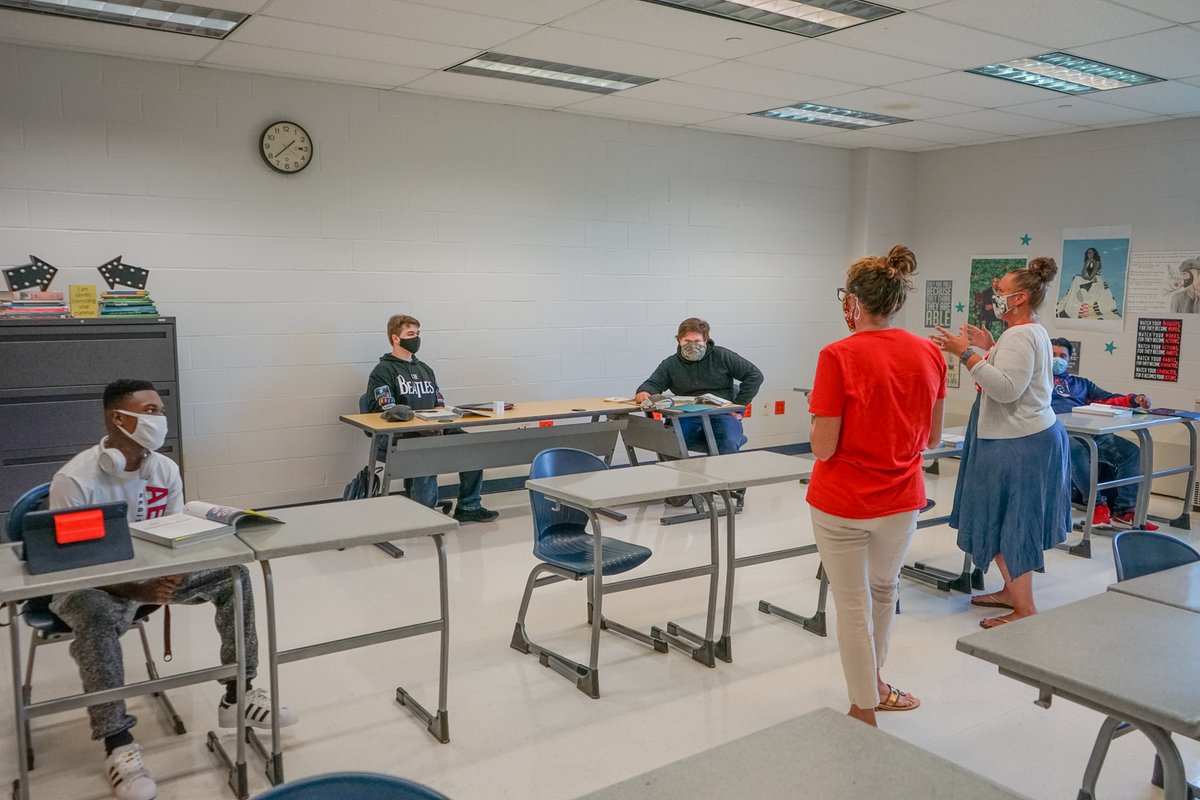 WorcesterSystem's tweet photo. We're finishing up our #Stage2FirstDayTour in Pocomoke! Pocomoke High School PHS were engaged in learning from a safe social distance. #WeAreWorcester https://t.co/IZsR5QeBVj