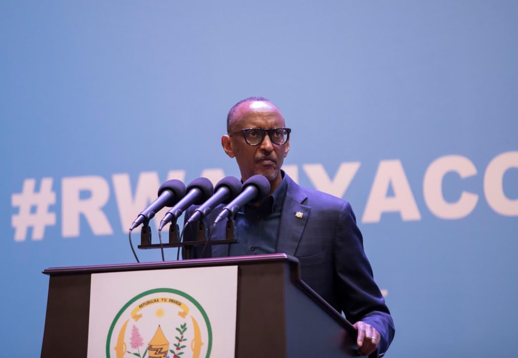 "Ntabwo nifuza kuba naba undi muntu cyangwa gukomoka ahandi. Tugomba kwishimira abo turi bo. Abashaka kuba abo bataribo ibyo ni ibyabo"

Chairman #Kagame  #RwanyaCovid