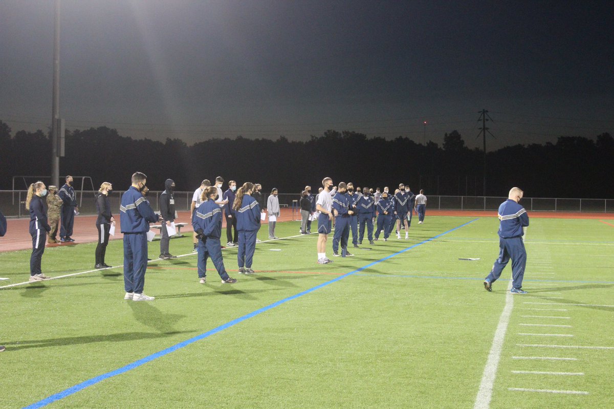 det535's tweet photo. Last week’s LLAB was an exciting one for our former applicants and now cadets! We started bright and early at 0600 for our first MockPFA of the semester and afterwards had the Blue Line Ceremony to officially induct the applicants as cadets! Congratulations to the AS100s! https://t.co/Nm0Cy0tZFA
