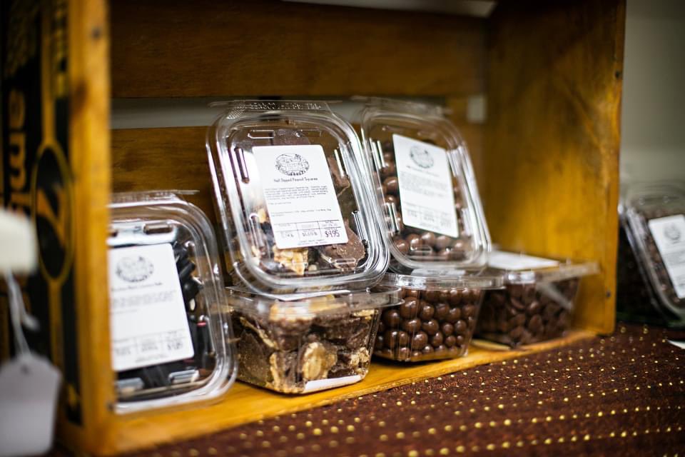 cdcmorrisonmn's tweet image. Stop by the Shoppes of #LittleFalls to browse the variety of items in their kitchen area!
More photos here: facebook.com/99205636086303…
#shopsafeshopsmall #shoplocal #shopsmall #ThinkLocal #LittleFallsMN #MorrisonCounty