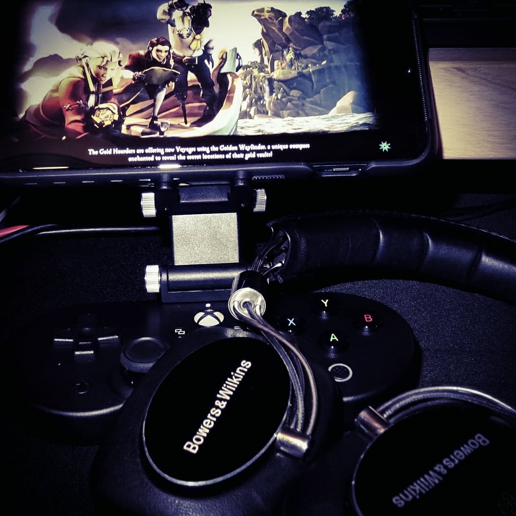 AT0MAC's tweet photo. The day has come 🙌
@8BitDo #sn30pro for #xboxcloudgaming on my #android phone playing #SeaOfThieves
#nextlevelgaming 🎮💚
#xboxgamer #neversettle #xboxapp #gamepass #gamepassultimate #gamer #mobilegaming
#SeaOfThieves #BeMorePirate #seaofthievesxbox https://t.co/PBGyLPlfBO
