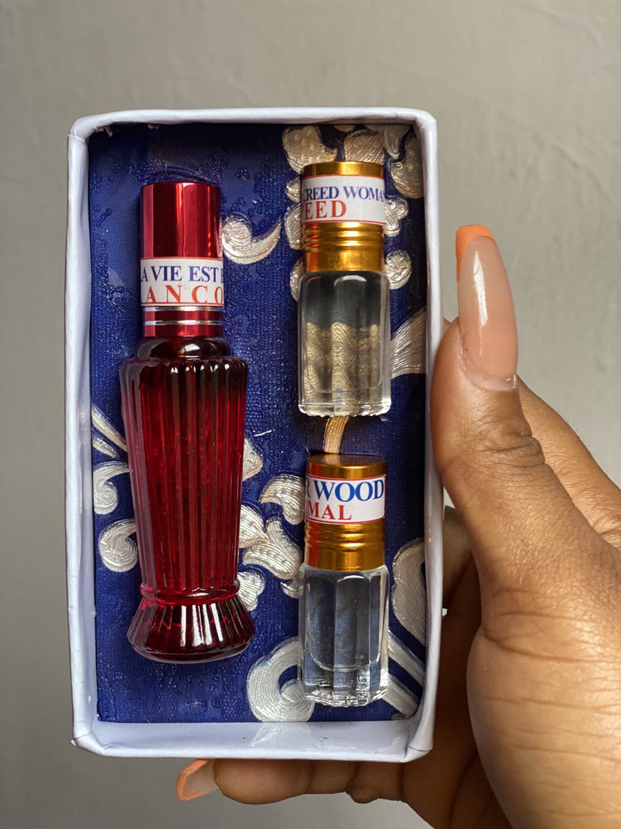 La vie est belle perfume oil.Size- 20ml Longevity- 48hrs and morePrice- 5,500 naira