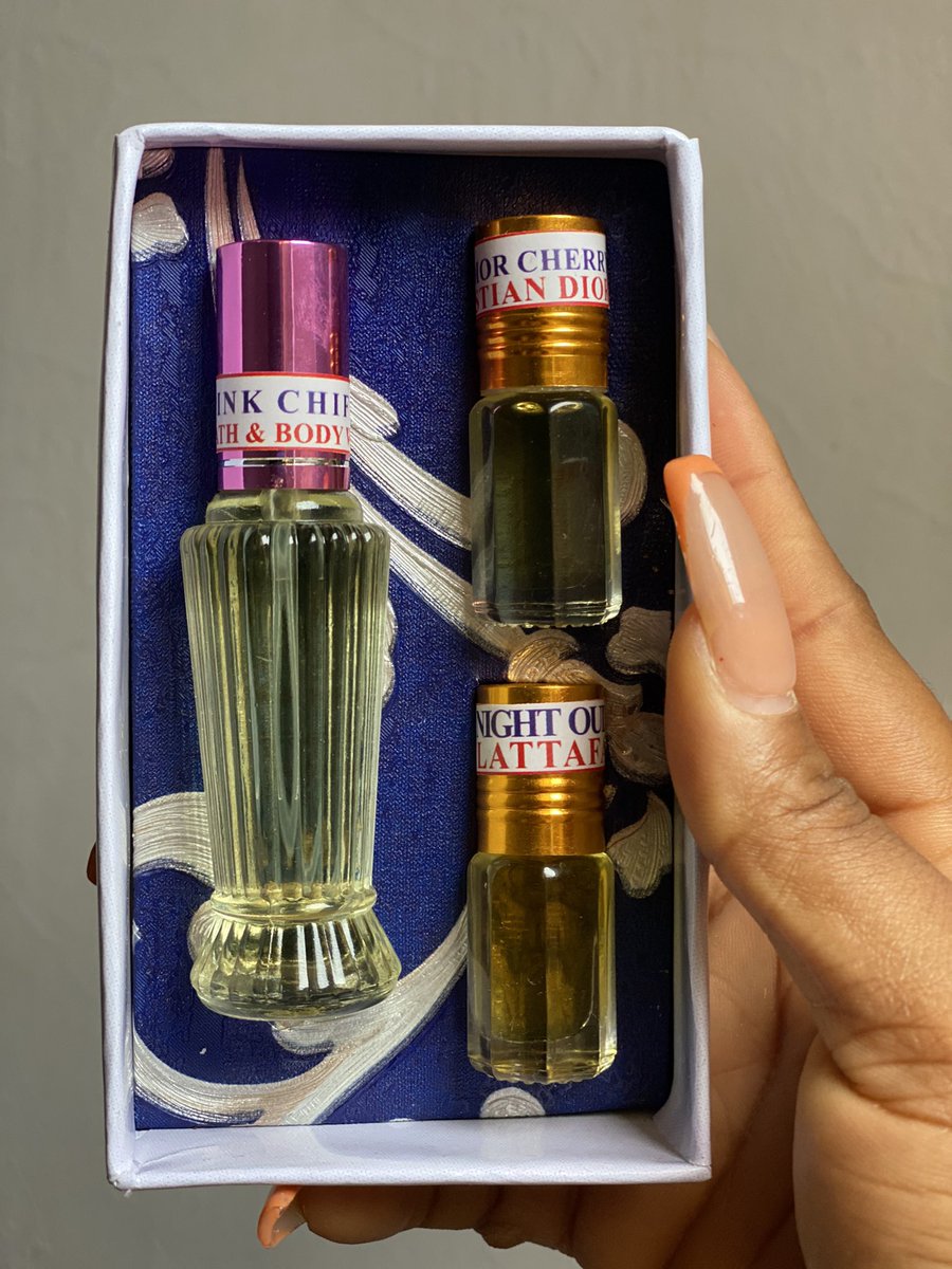 Pink chiffon perfume oil.Size- 20ml Longevity- 48hrs and morePrice- 5,500 naira