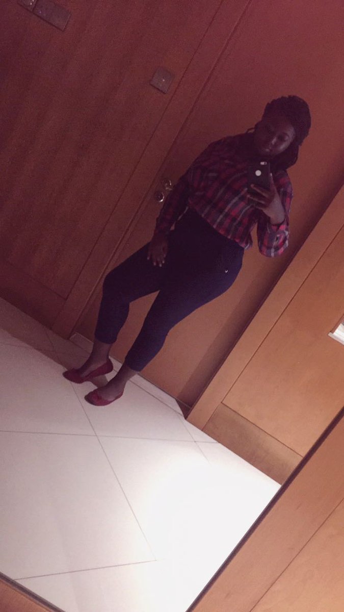 Being_Oyin's tweet photo. Day 7 
At the beginning of this challenge I tot it was all about posting pictures dust had covered up 😂 
But then I realized it was also about how much I have evolved into this beautiful young lady. To all of you that helped me become this I am saying thank you 🙏
#BeingOyin https://t.co/skouBtY4YC