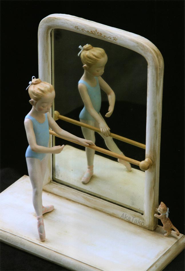 AkaTakonet's tweet photo. BALLET LESSON is handmade by Rico Hoshino; photographed for the "Dolls & Objects" book. Signed copies at akatako:
https://t.co/4KwTCynyGx
@rico824 #ricohoshino #dollsandobjects #balletlesson #ballet #artdoll #doll #japanesedoll #art #ホシノリコ #蒼燈のばら #人形 #バレエレッスン https://t.co/W9vmn9zILn