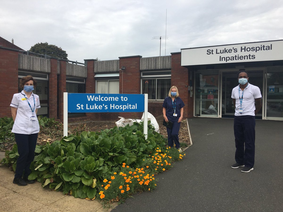 LptLukes's tweet photo. Today our SALT &amp; Physio team used a video call creatively to prepare one of our pts for discharge. The residential home staff were grateful to see how he transferred and what techniques worked to enable a smooth transition and our pt was able to connect with his new carers 👍😊 https://t.co/N1xGqLl0ud