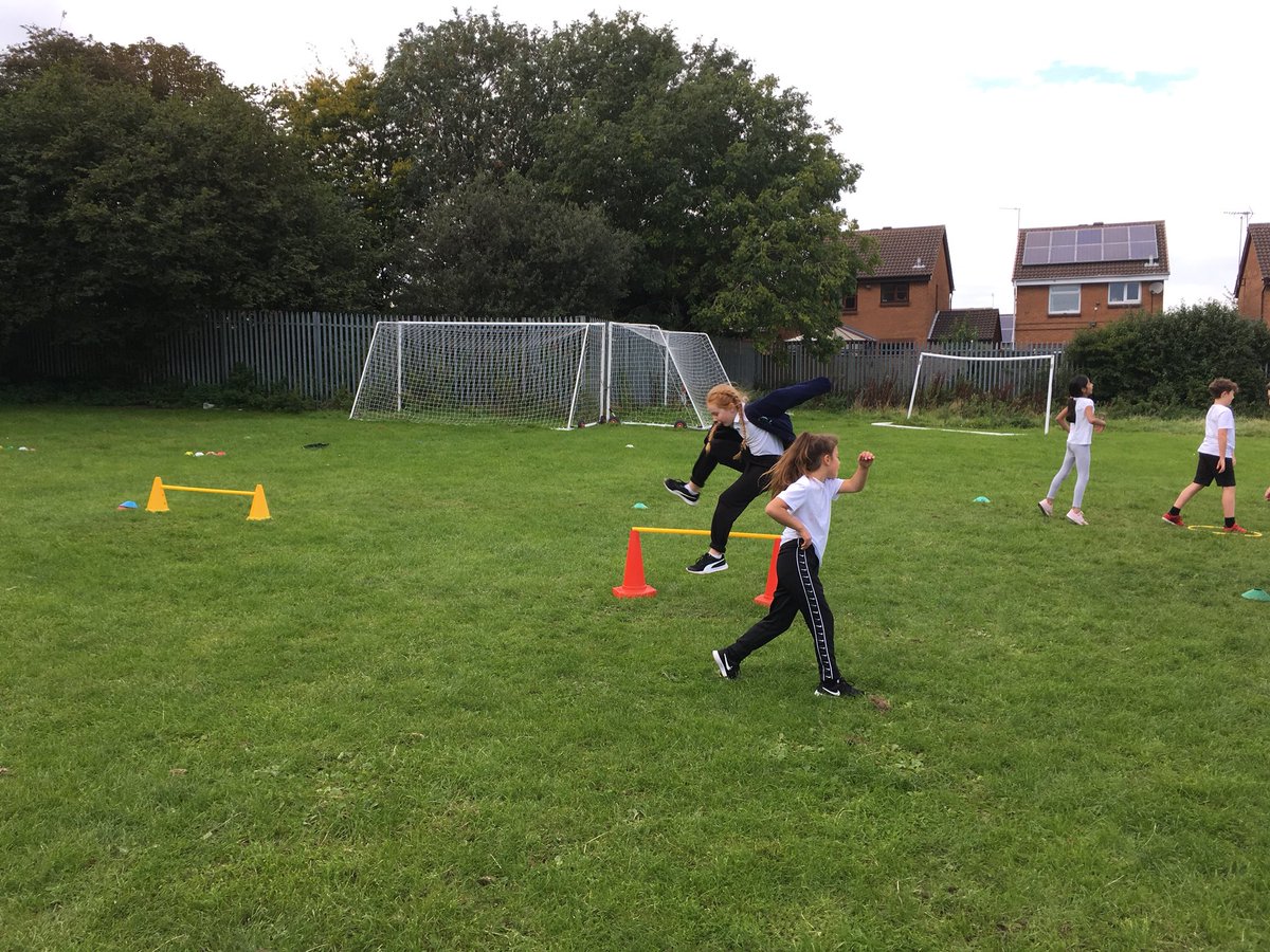 SpringCottagePS's tweet image. In our PE sessions, #springcottage5T and #springcottage5L continued to focus on cricket and athletics. During the athletics session, we looked at a range of jumps including: long jump, high jump (using the scissor jump technique) and triple jump. #springcottagesports