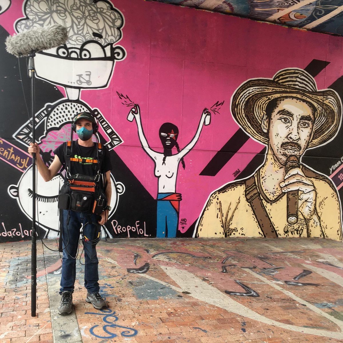 Nsoundssas's tweet photo. Sonido directo para claro. Grabando por Bogotá.
🎚🎧🎥🎛🎬
.
.
Agradecimientos: @lydestudio
Graffiti: @lauhandcraft
Somos: https://t.co/gtXC01XOmZ
.
.
#sonido #sonidodirecto #sonidoprofesional #sounddevices #sounddevices633 #rode #sennheiser #naturalsoundsas #sony #streetart https://t.co/xNhEJ3qYkt