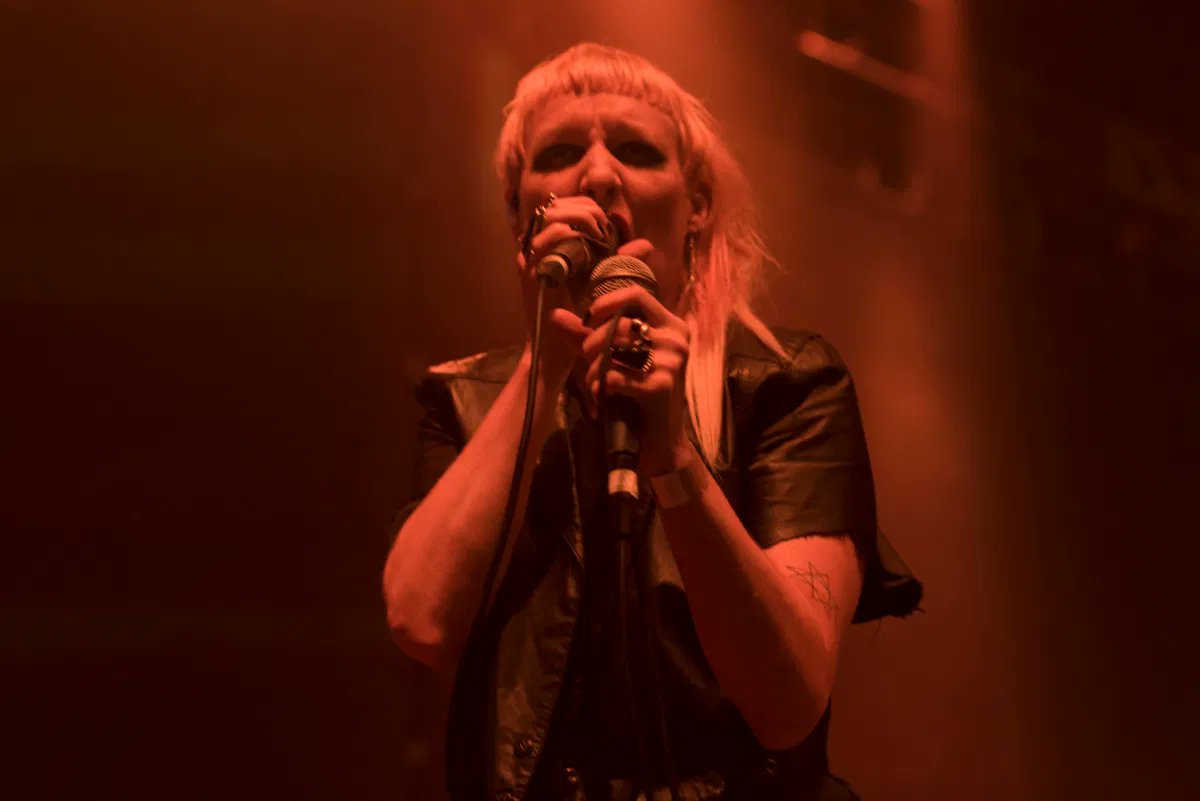 FILTERMexico's tweet image. Hace 1 año fue el #CMDFest con TR/ST, Boy Harsher, Nitzer Ebb y ADULT. en el Frontón México: bit.ly/3jhvPSA (📸 @fresale)