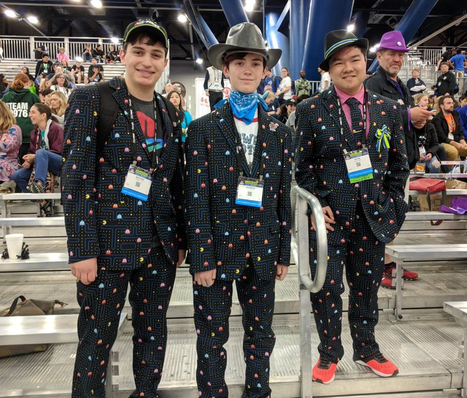Love robots 🤖? Want to earn extra money while supporting high school students as they design, build and compete in robotics competitions? Apply now to be a part of the <a href="/FRC5801/">CTC Inspire</a> coaching staff: fortosage.tedk12.com/hire/ViewJob.a…. #omgrobots