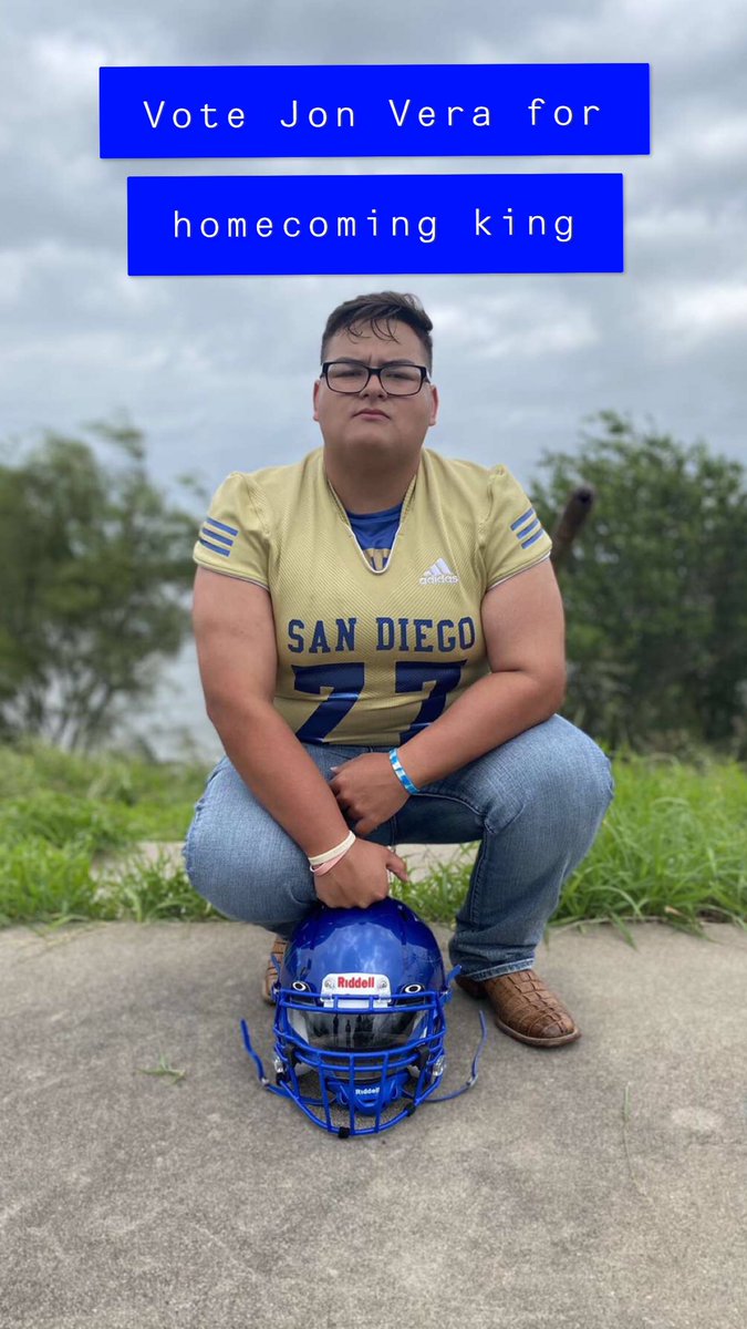 jonvera13's tweet photo. I would appreciate if y’all vote me for HOCO king https://t.co/GhgdAFrzLm