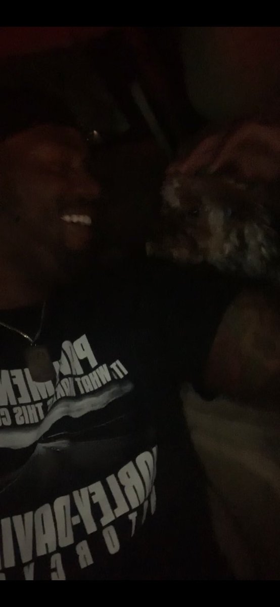 rodericktay1or's tweet photo. My dawgs #LONGLIVEMAX https://t.co/FgmTRjqBwu