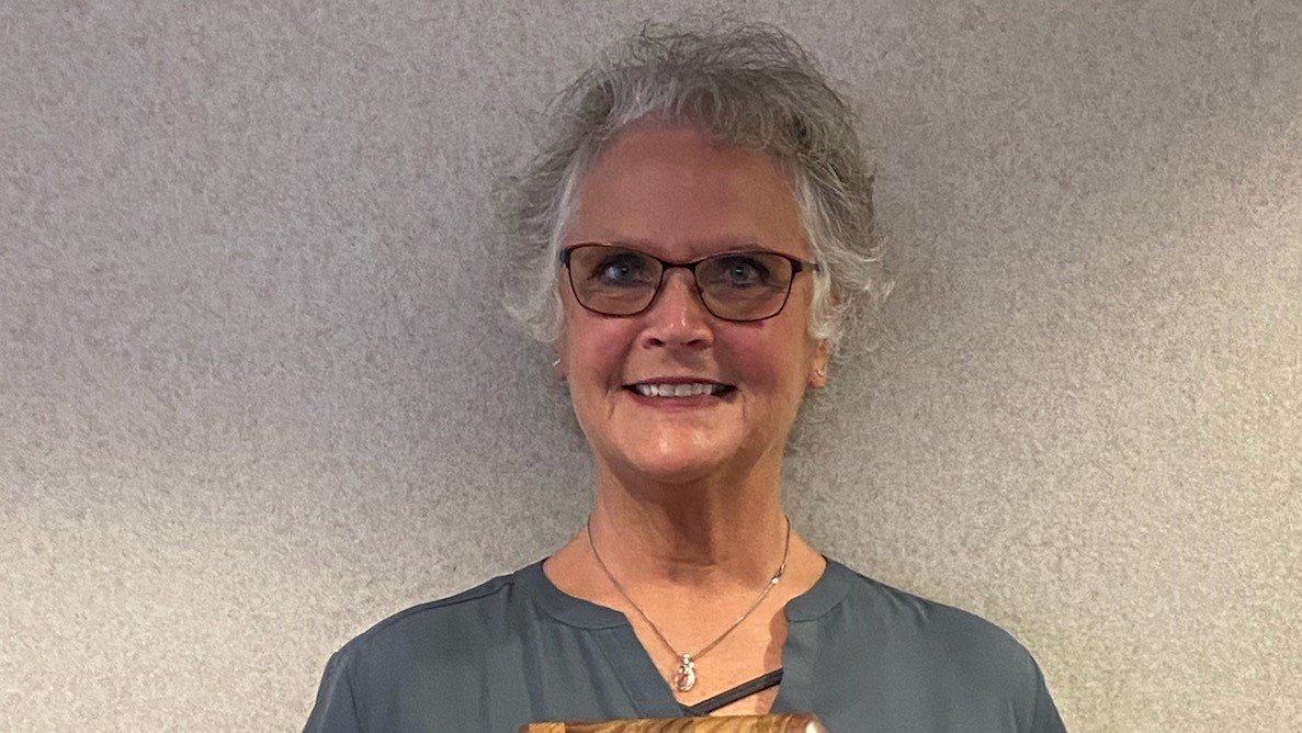 Last week at the South Dakota Health Care Association Annual Fall Convention, Mary Beth Grape (Director of Assisted Living in Village South), was recognized as the 2020 Assisted Living Administrator of the Year! Congratulations on this achievement, Mary Beth!