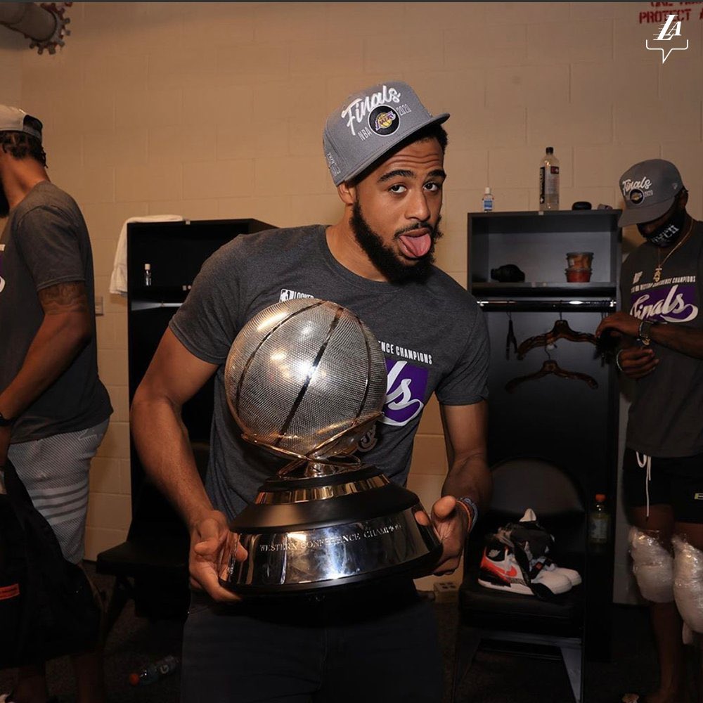 BallisLifeCHI's tweet image. Started in Chicago Public League! #NBAFinals