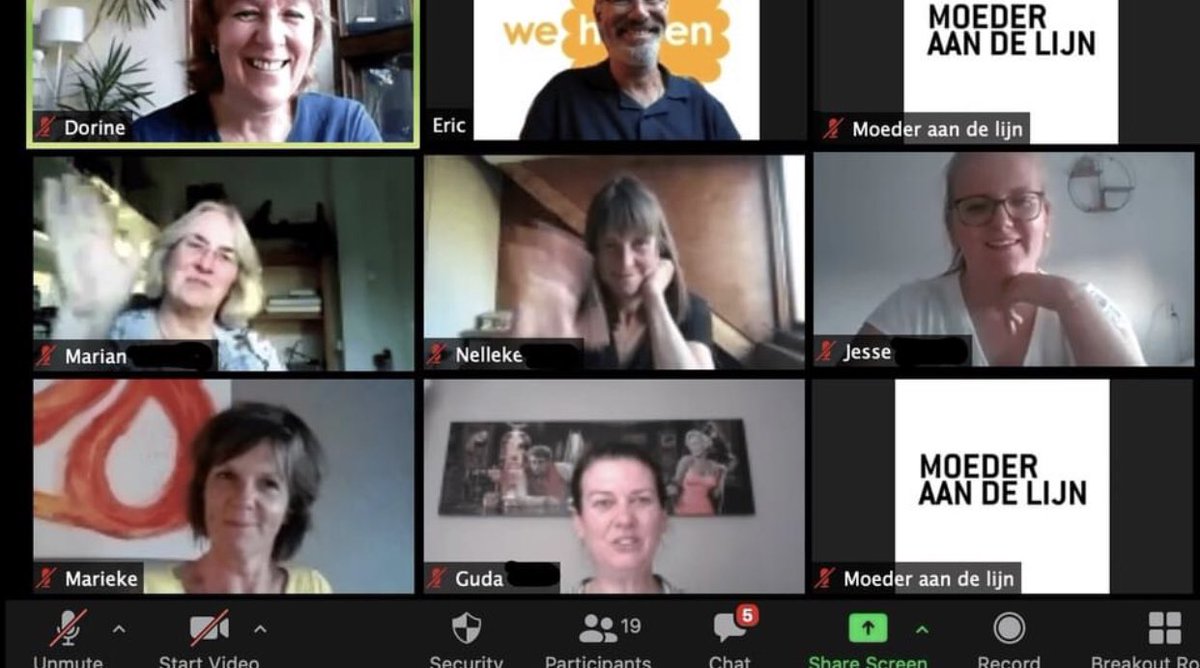 Zorg jij voor iemand of verwacht je dat in de toekomst te doen? Is het soms lastig te combineren met je werk? Doe mee aan de online meet-up Moeder aan de Lijn, die we in samenwerking met Espria Ledenvereniging organiseren op 6 oktober. Meld je aan op moederaandelijn.nl/online/ledenve…