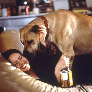 Happy Birthday to \"Cats and Dogs\" star Janeane Garofalo 