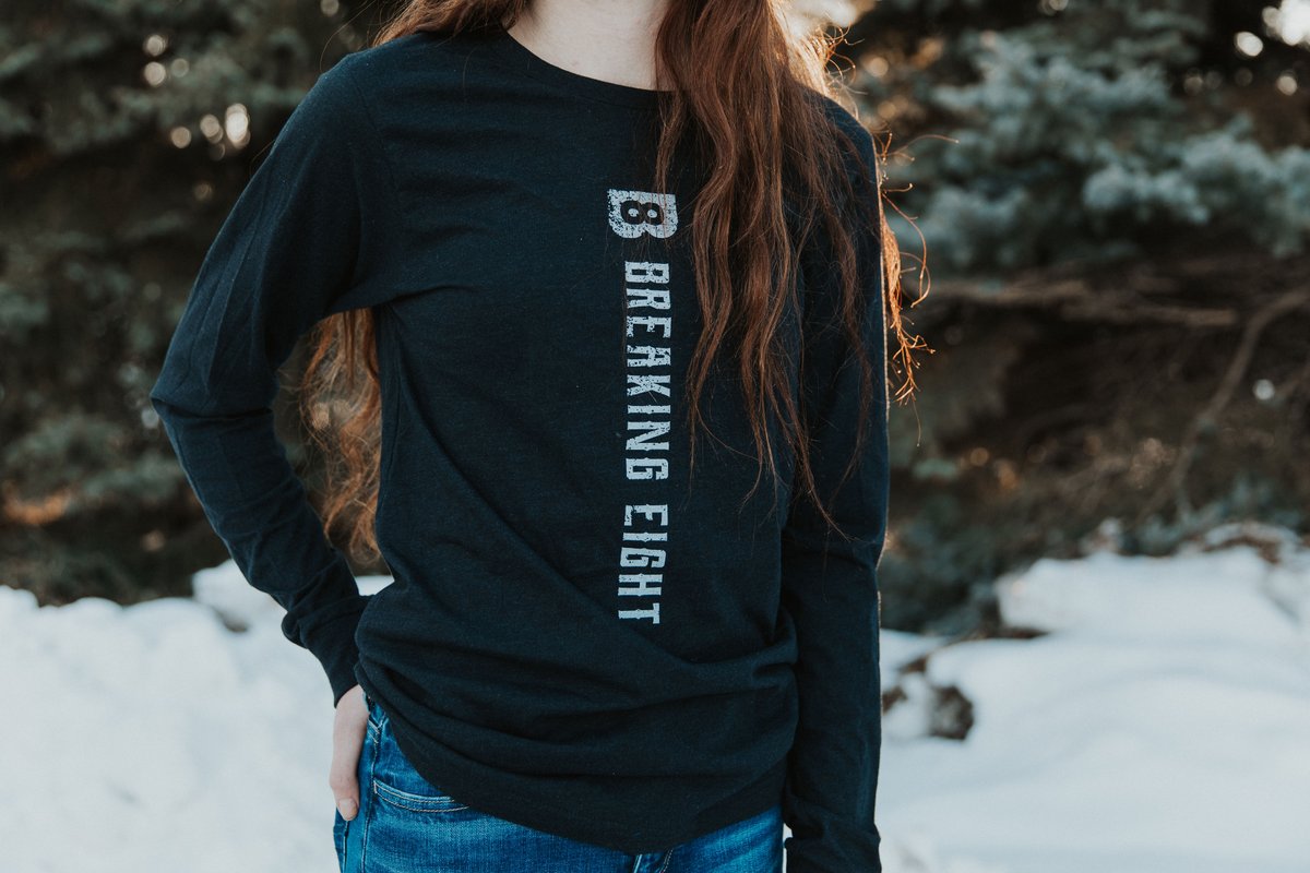 It definitely has been feeling like Fall lately. 🍂🍂

Our long-sleeved t's have been popular items, as they really are 𝘫𝘶𝘴𝘵 the right amount of thickness! They are guaranteed to warm you up and still make you look extra cool!

Find your size at breakingeight.com/shop.