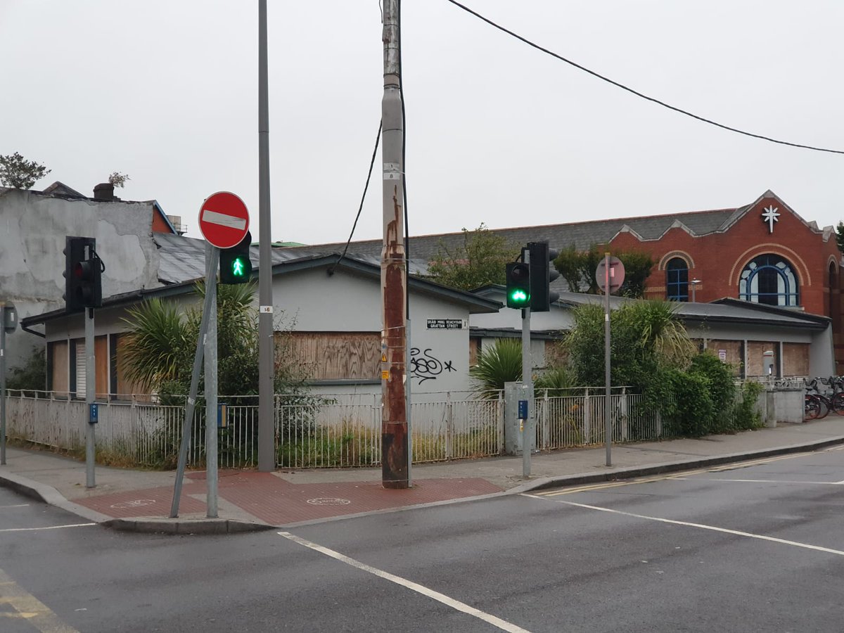 Grattan House, another abandoned property in Cork city centreaccording to this 2019 article there is potentially good news on the way, fingers crossed it will become someones home/homes soon #regeneration  #wellbeing  #dereliction  #not1home  https://www.corkindependent.com/news/topics/articles/2019/07/10/4176804-grattan-house-set-for-revival/