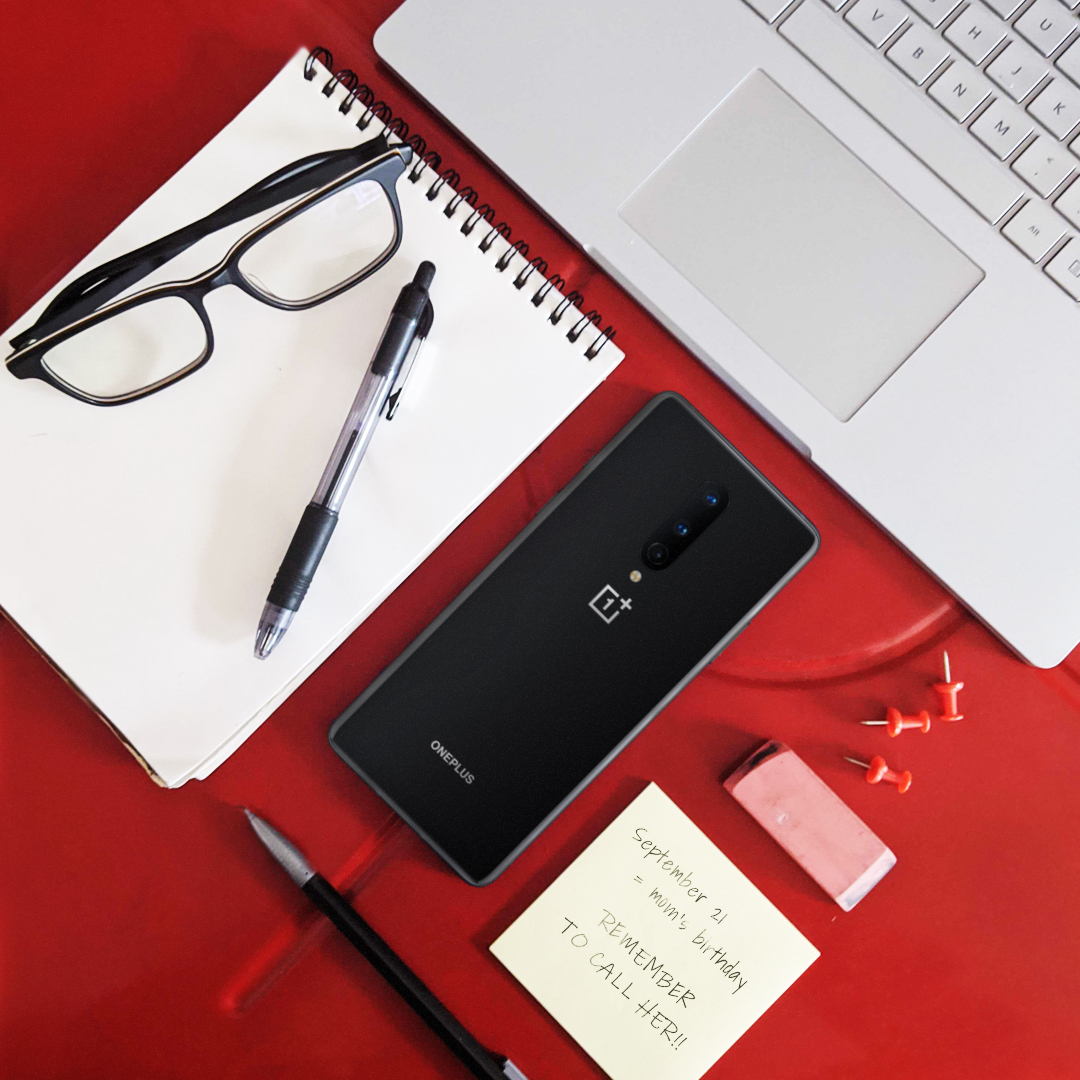 OnePlus_USA's tweet image. Time to focus. 📚💡 How is your #OnePlus8Series helping you stay motivated this week?
