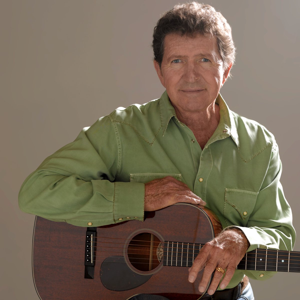 Mac Davis tweet media