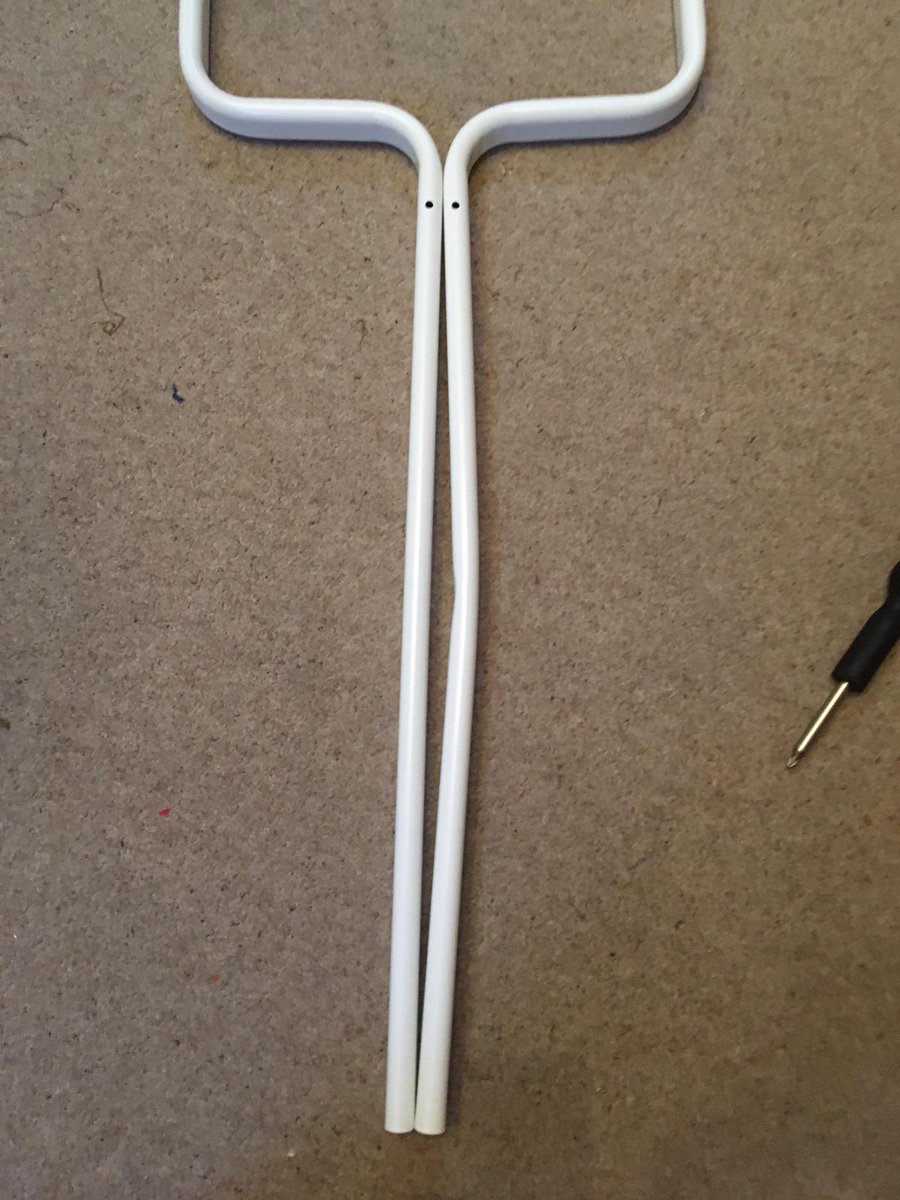 RubySambaKedge's tweet photo. @IKEAUK  @IKEAUKSupport desk took 3 weeks to arrive. Now it’s arrived bent. My poor mum is gutted. More frustratingly she cannot work. Please help!!! https://t.co/rIHlbXJ0Xa