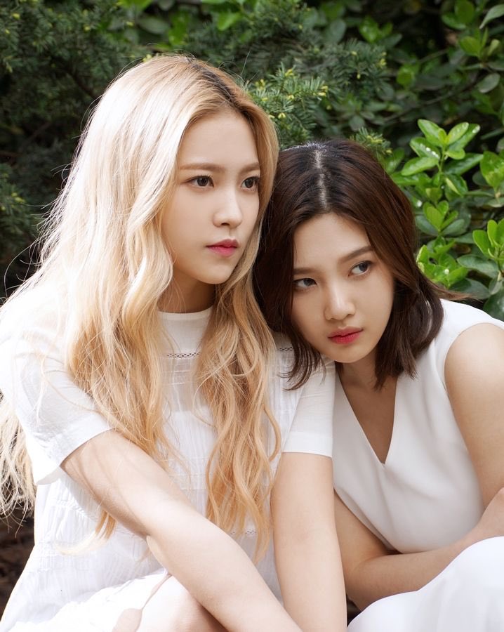 cuteyeripics's tweet photo. superior joyri photoshoot https://t.co/45bGtSsrgV