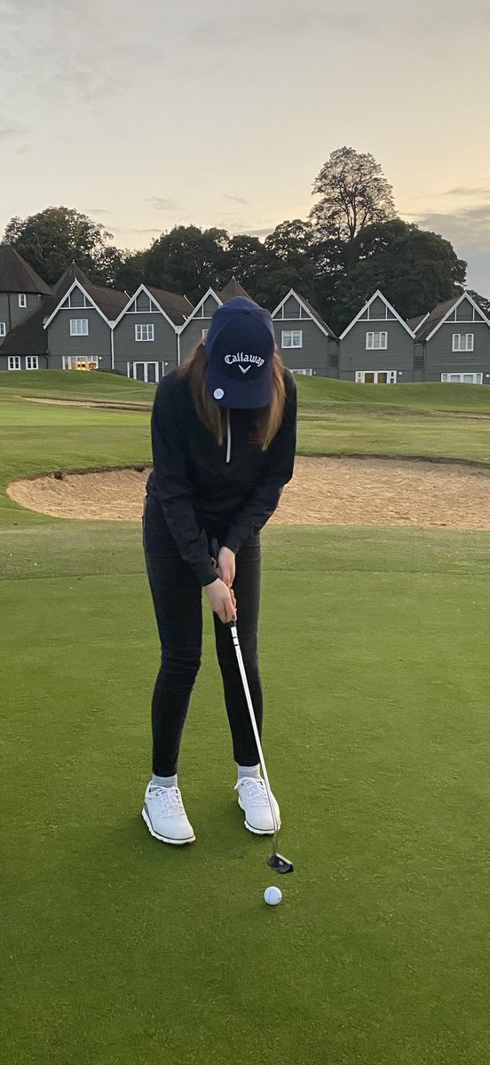 OverstoneJunio1's tweet photo. Tamsin out playing 9 holes with her friends today on a glorious sunny evening. . @GirlsGolfRocks1 @EnglandGolf @GolfNorthants @EGWomensGolf @GirlsGolfRocks1 @tamsinmunro https://t.co/8AK5UrgH7r