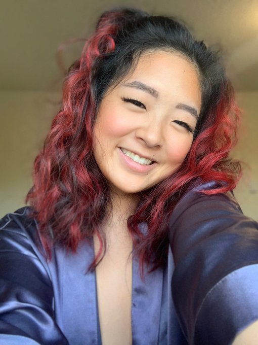 I&rsquo;ll see you all on MFC later tonight! I&rsquo;ll be on sometime between 5 and 7pm US/EST💕 https://t.co/ql