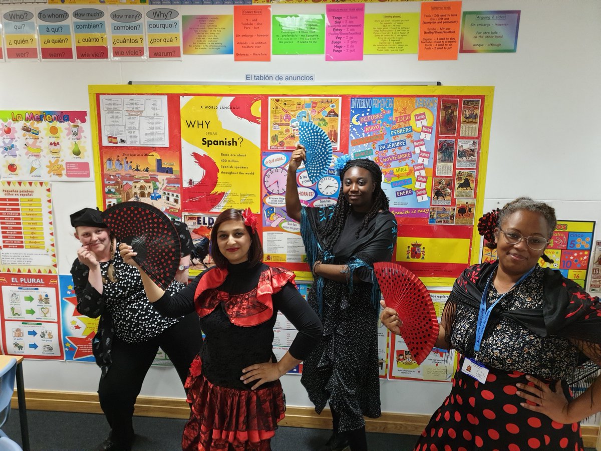 MA_Linguas's tweet photo. Couldn't go ahead with the events we had planned for world languages week, but we made it count with European Day of Languages! MFL team smashed it! Thank you to everyone who took part in the quiz and @ColinPort1 for the food! Results to come soon... ! #MFLteam @McrAcademy https://t.co/fpow0Px1PN