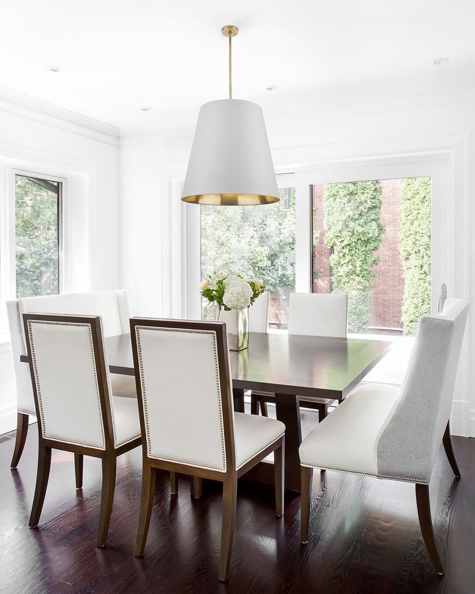 Luminous gold interior, 100% linen drum shade, and Vintage Brass or Urban Bronze finishes: Calor pendants demonstrate how luxurious materials can make a simple design stand out. Tag somebody who would love the Calor pendant. #aloralighting