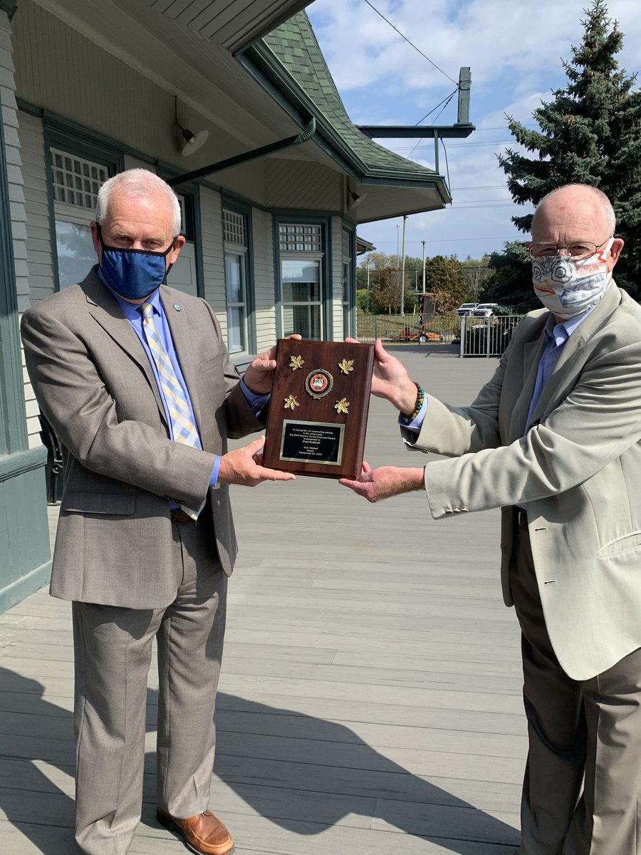 Station Gallery tweet media