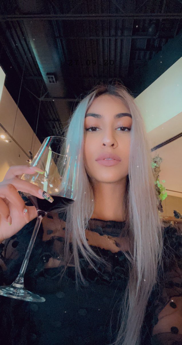 sonamthindd's tweet photo. 🍷🍷🍷 https://t.co/LlZ3IngTfk