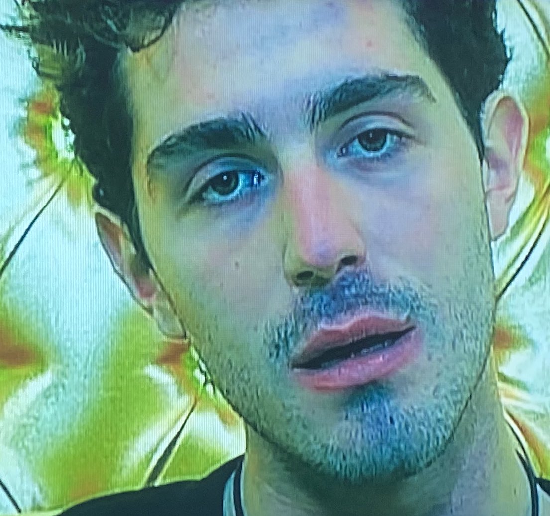Good_byea__'s tweet photo. Si lamenta del fatto che gli abbiano dato del lei e gli abbiano chiesto se il tanga a terra era il suo , e poi é il primo che quando Gabriel garko ha fatto coming out gli commentò: Ma chi é fra i due che porta la gonna ? 
i mean HORROR #Gfvip #gfvip2020 https://t.co/fByaE1b4UH