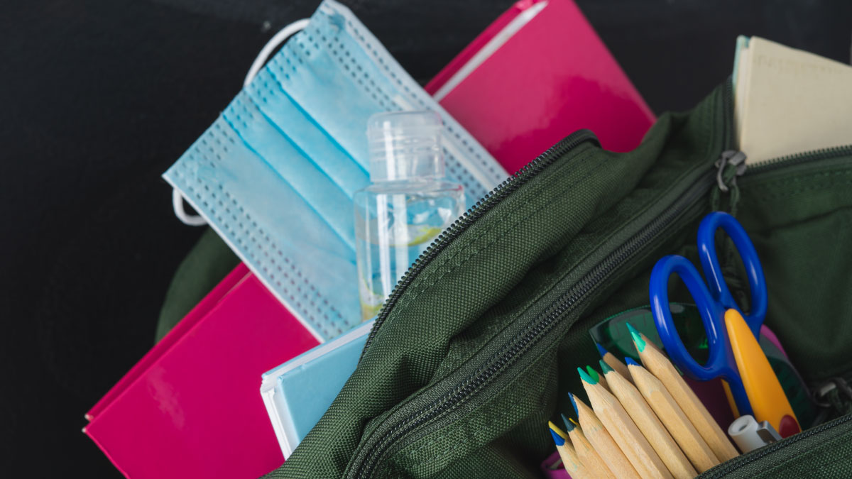 CDCMMWR's tweet image. A new @CDCMMWR shows rates of #COVID19 among adolescents ages 12–17 were twice that of children ages 5–11. Read the full report:  bit.ly/6939e2