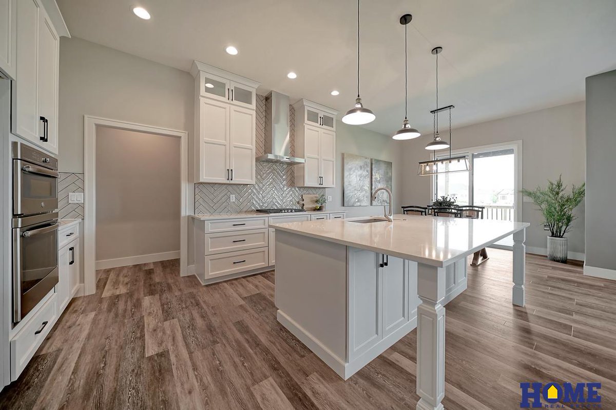 homerealestate's tweet photo. https://t.co/zX2HVNXbg6
#mansionmonday #HOMERealEstate #HRE #lnkrealestate #lnkrealtor #lnkluxuryhomes #househunting #nebraskarealestate #nebraskarealtor #nebraskaluxuryhomes #whitehorsedevelopment #mopactrail #newconstruction #newconstructionhome #newhomes #newhomeconstruction https://t.co/CqdMkDrqow