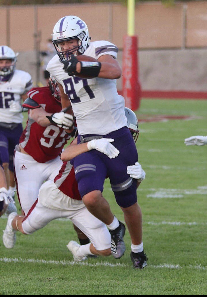 Jake_olson42's tweet photo. Thank you to @SacksGriz @CoachBErickson @Coach_Hauck @GrizCoachGreen @CoachGermer @kbaer51 @coach_rosy and the rest of the grizzly family for believing me. #commited‼️‼️🐻💪
#87🥶
#Gogriz https://t.co/QIhdCxKk8c