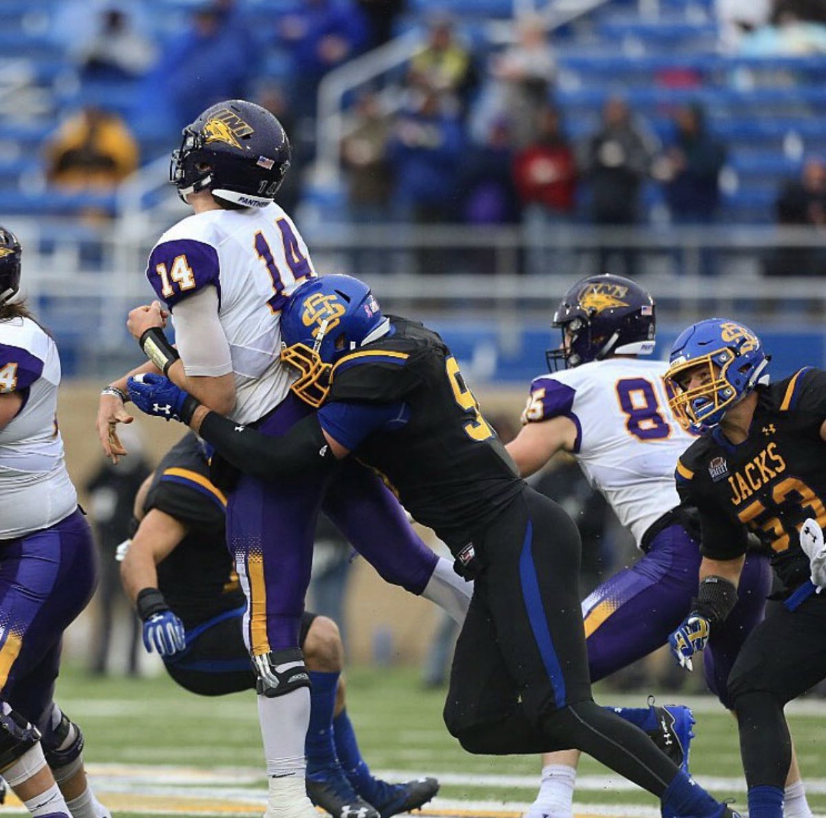 Warren_Academy's tweet photo. We want to welcome @GoJacksSDSU and @PLSHSTitans alums @rearith and @LSELLERS36 to the family! Both of these young men have been athletes in the academy since high school, now they will be helping train the next generation of D-lineman and running backs from the metro! #NebJacks https://t.co/PRr2Rg5Shb