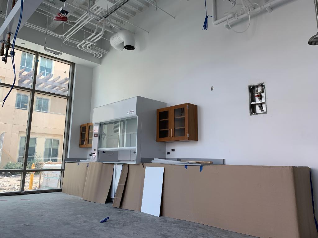 SantaClaraCAS's tweet photo. Since we can't all be on campus, we thought we'd share some pictures, taken the week before classes started, of the progress made to the Sobrato Campus for Discovery and Innovation. Construction is on schedule! #scuSTEM #SantaClaraUniversity #LifeatSCU https://t.co/4xyg0pqjQP