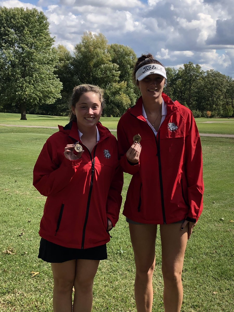 mexicohssports's tweet photo. Lilly Knipfel 1st place, Kennedi Rowe 6th place! Both All NCMC Golf! https://t.co/JSvlCvEO8D