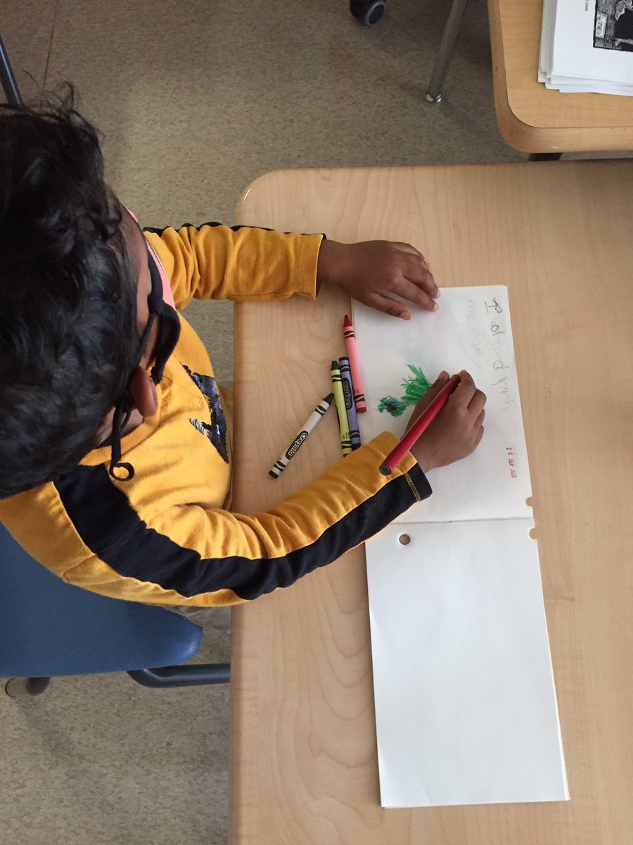 WKbwps's tweet photo. Dot painting, journaling and wondering today in Room#130! https://t.co/sfWvNUEoUn