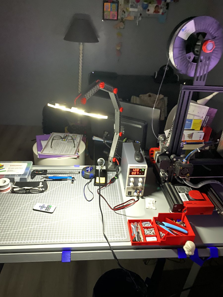 red_pil's tweet photo. Librement inspiré, mais total redesign du travail de @Heliox_Lab que je remercie pour l’inspiration ! https://t.co/w73XozSf1S