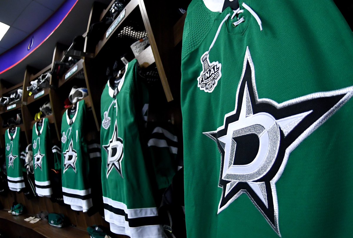 DallasStars's tweet photo. Victory Green 😍 https://t.co/vULWaytHxD
