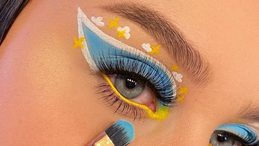 MorpheBrushes's tweet photo. Cloudy with a chance of blue skies ☁️✨💧⚡🌼⁣ @chloeandcos 

#morphe #morphexmaddieziegler #blendtherules https://t.co/Opub4gMFD9
