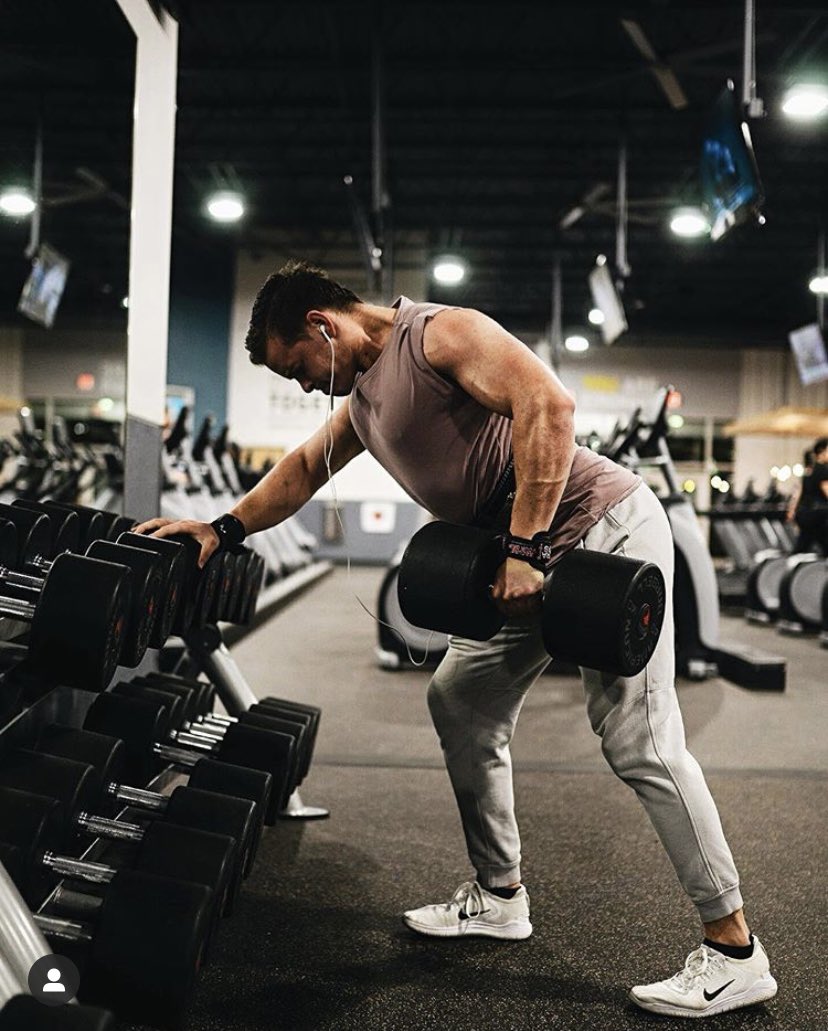 roidrager2's tweet photo. Your goals can’t wait until tomorrow. #fit #fitness #gym #gymmotivation #FitnessMotivation #bodybuilding #goldgym https://t.co/6ncQqRm62a