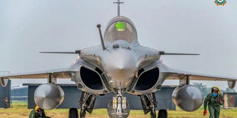 KapaLamd4's tweet image. #type214 #Rafale 
😉😘 
It’s better for you to stay peace