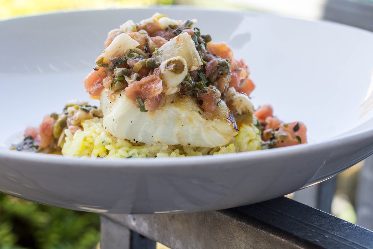 Have you tried the Grilled Halibut and Relish? 
It's such a delicious dish on our menu!

Make reservations today 😄
saltys.com/social/twitter