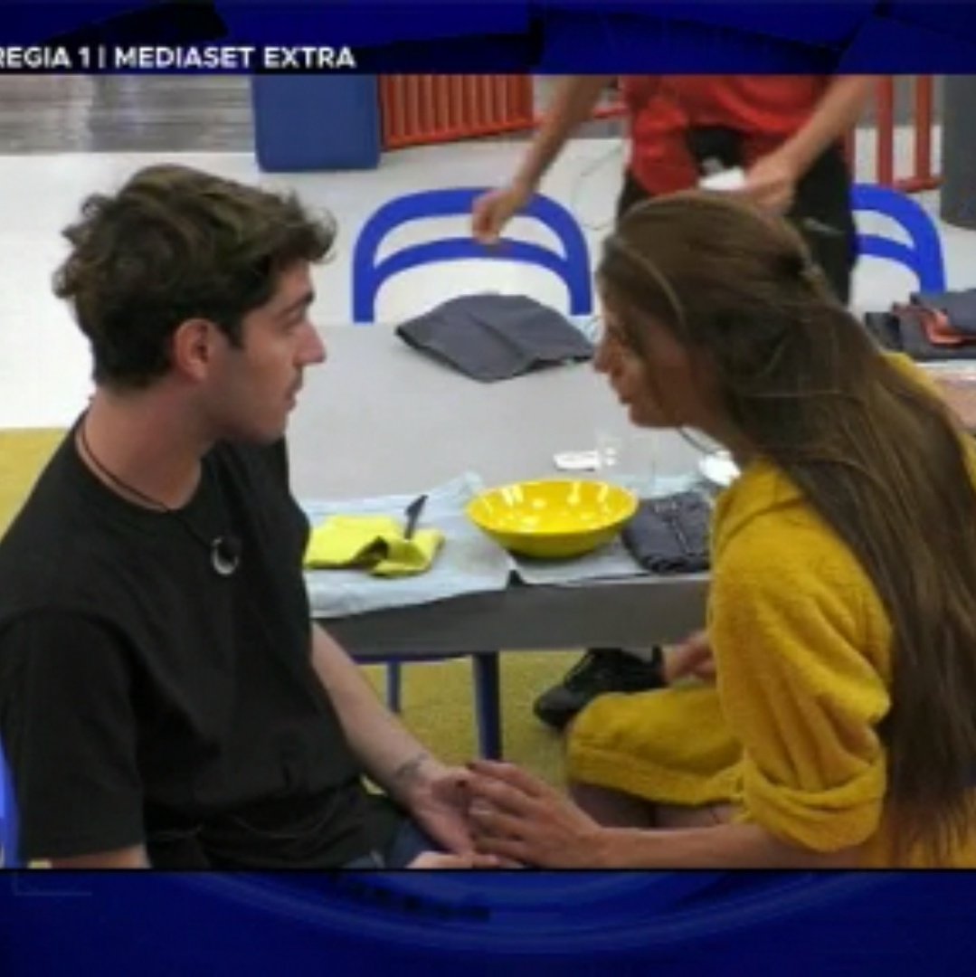 forawhile____'s tweet photo. "Tommaso Zorzi perché non mi molla. Non mi lascia vivere"
Realtà :
#GFVIP https://t.co/WmkXsSfk0m