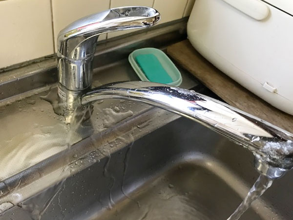 広島水道センター على تويتر T Co Gdvk8yemk5 台所蛇口水漏れ 洗濯機蛇口水漏れ Toto 混合水栓 シングルレバー 単水栓 蛇口交換 広島市東区中山東 広島水道センター 01 30 30