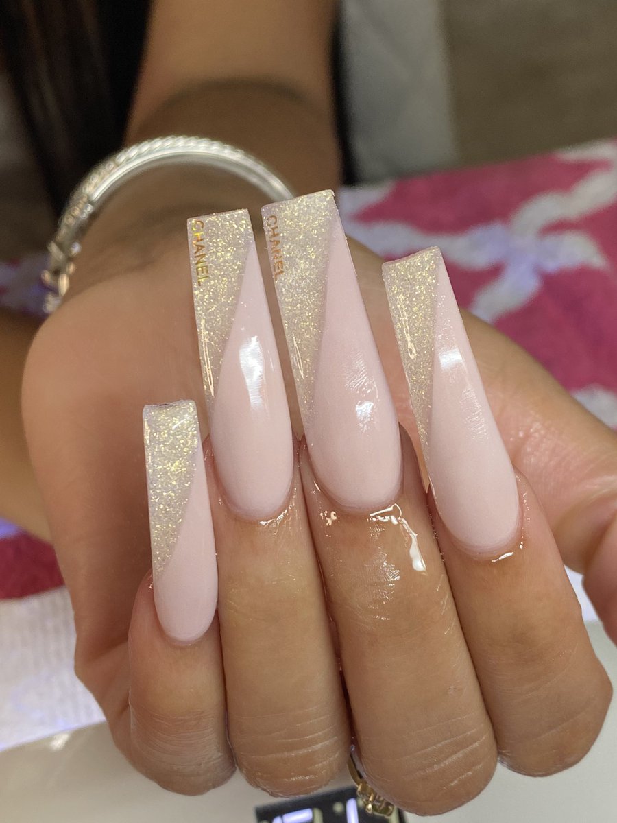 noigjaylaa's tweet photo. Hey y’all, I am a Lithonia Nail tech and I’d love you guys support and retweets🥰 My October booking is now available... thank you 💖 #Lithonianailtech #atlnailtech #prettynails #selftaught https://t.co/KW570aH9ck